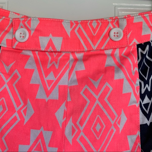 •Flying Tomato• High Waist Aztec Design Shorts - L - Picture 3 of 8